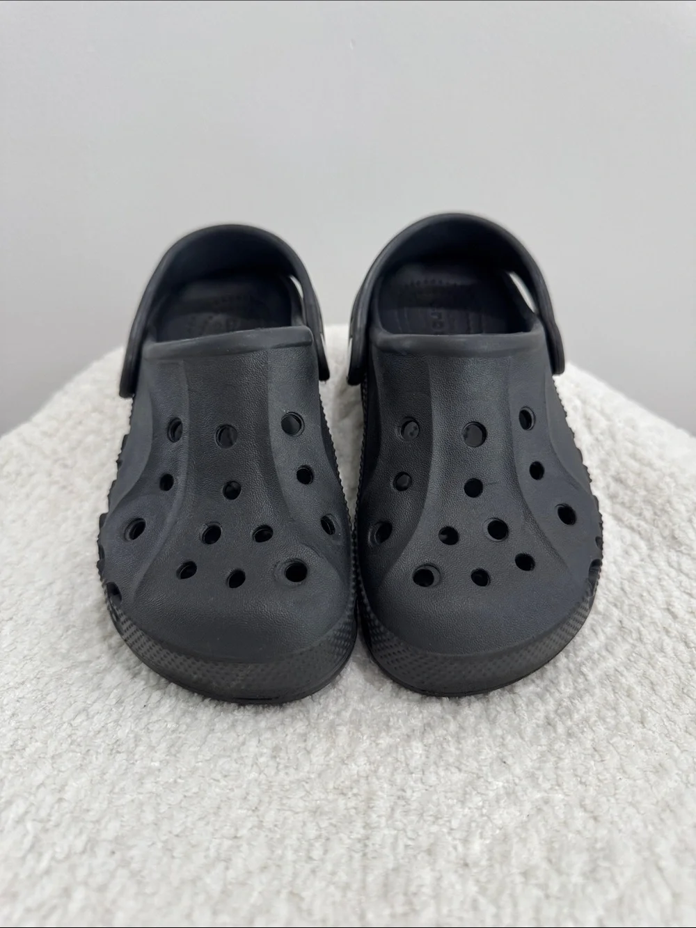 Crocs Kids Black Comfort Clogs - Classic Slip-On Sz 12